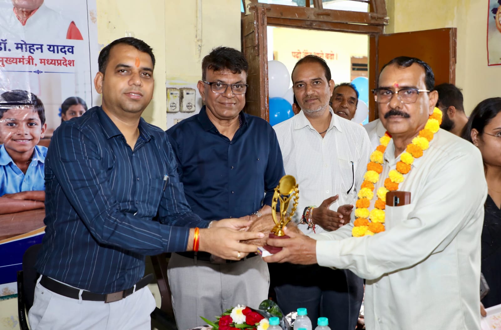शिक्षक बच्चों के भविष्य के शिल्पकार, विद्यार्थियों की सफलता ही सबसे बड़ी गुरु दक्षिणा: कलेक्टर सोमेश मिश्रा