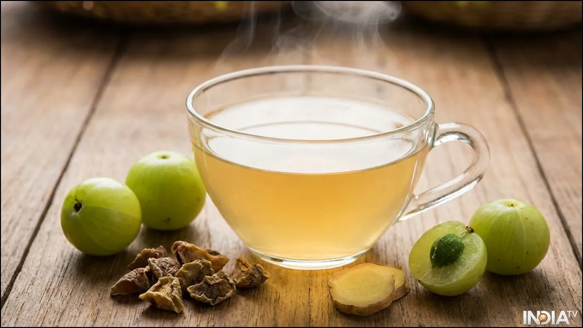 सुबह दूध वाली चाय की जगह पिएं आंवला की चाय, विटामिन C से भरपूर इस हर्बल ड्रिंक को बनाने का तरीका जानें