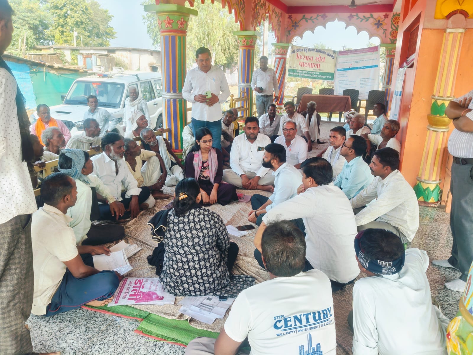 माखननगर: बज्जरवाड़ा को नरवाई मुक्त ग्राम बनाने का संकल्प, किसानों और बेलर संचालकों के बीच बनी सहमति